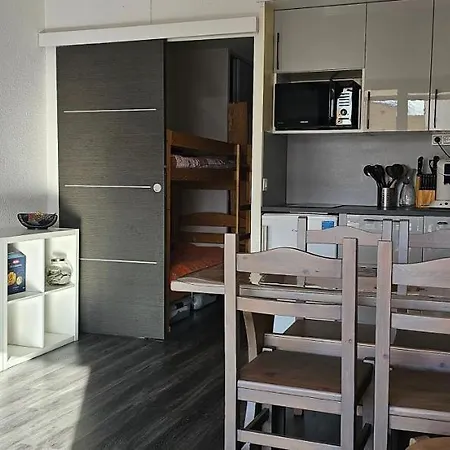 4 Pers Résidence La Roche Blanche *